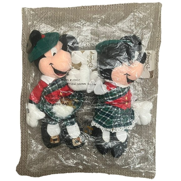 Vintage Disney Store Scottish Mickey Minnie Mouse Globe Trotting Collection Set - Picture 1 of 11